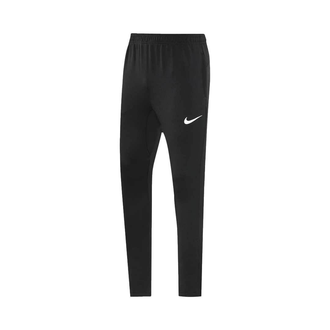 Chelsea
Nadrág 2025/26
Fekete