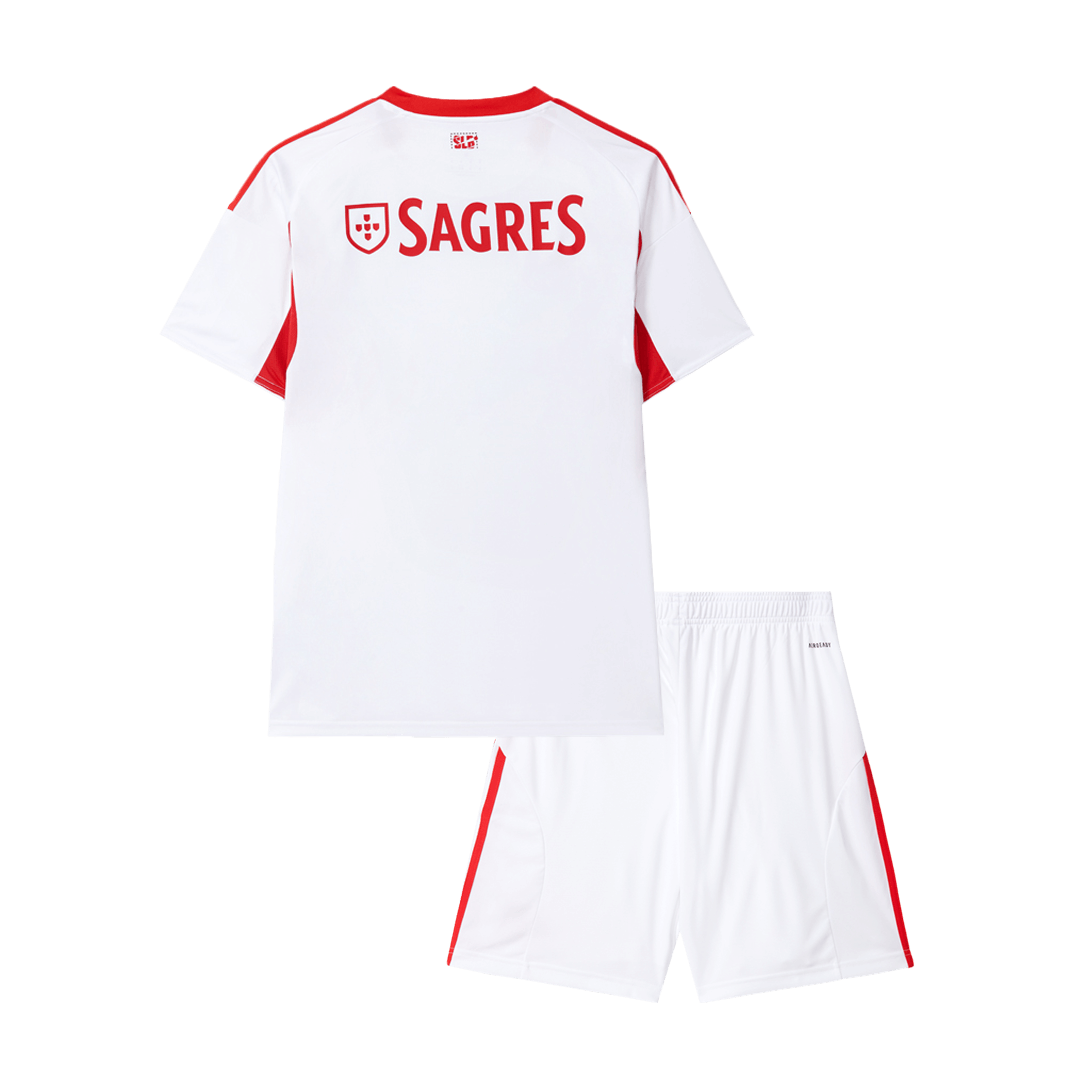 Gyerek Benfica
Idegenbeli Harmadik
Mez
2025/26
Fehér
