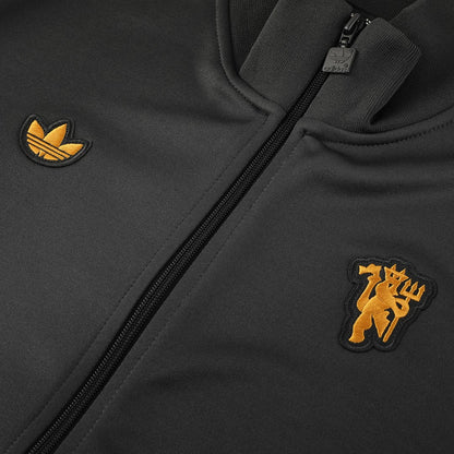 Manchester United Edzés Dzseki Szett(Dzseki+Nadrág) 2025/26