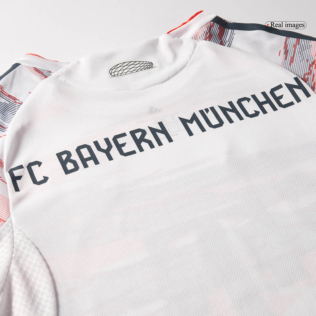 MÜLLER Special #25 Hiteles Bayern Munich Idegenbeli Soccer Mez 2025/26 Fehér