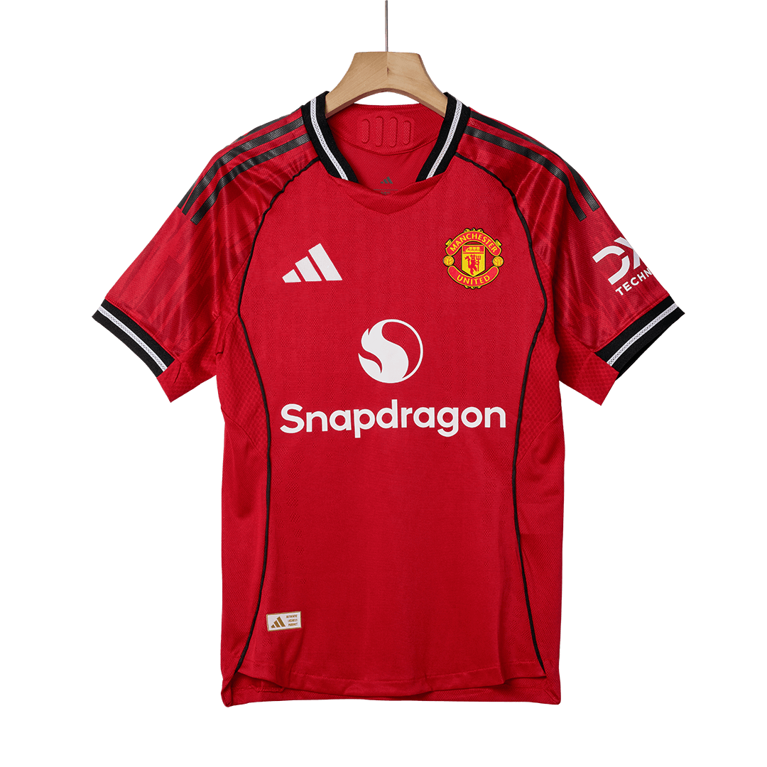 B.FERNANDES #8 Hiteles Manchester United Otthon Soccer Mez 2025/26 Piros