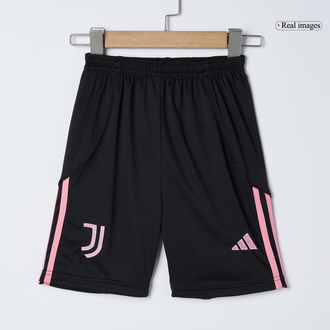Gyerek Juventus 
Otthoni 
Mez 
Készlet (Mez + Nadrág + Zokni) 
2025/26