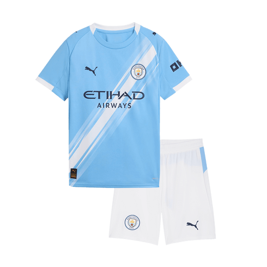 Gyerek Manchester City 
Otthoni 
Mez 
 
Készlet (Mez + Nadrág)2025/26 
 Kék