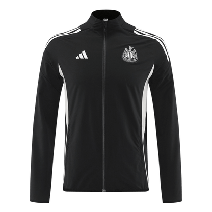Newcastle United Szélálló Dzseki 2025/26 futball mez