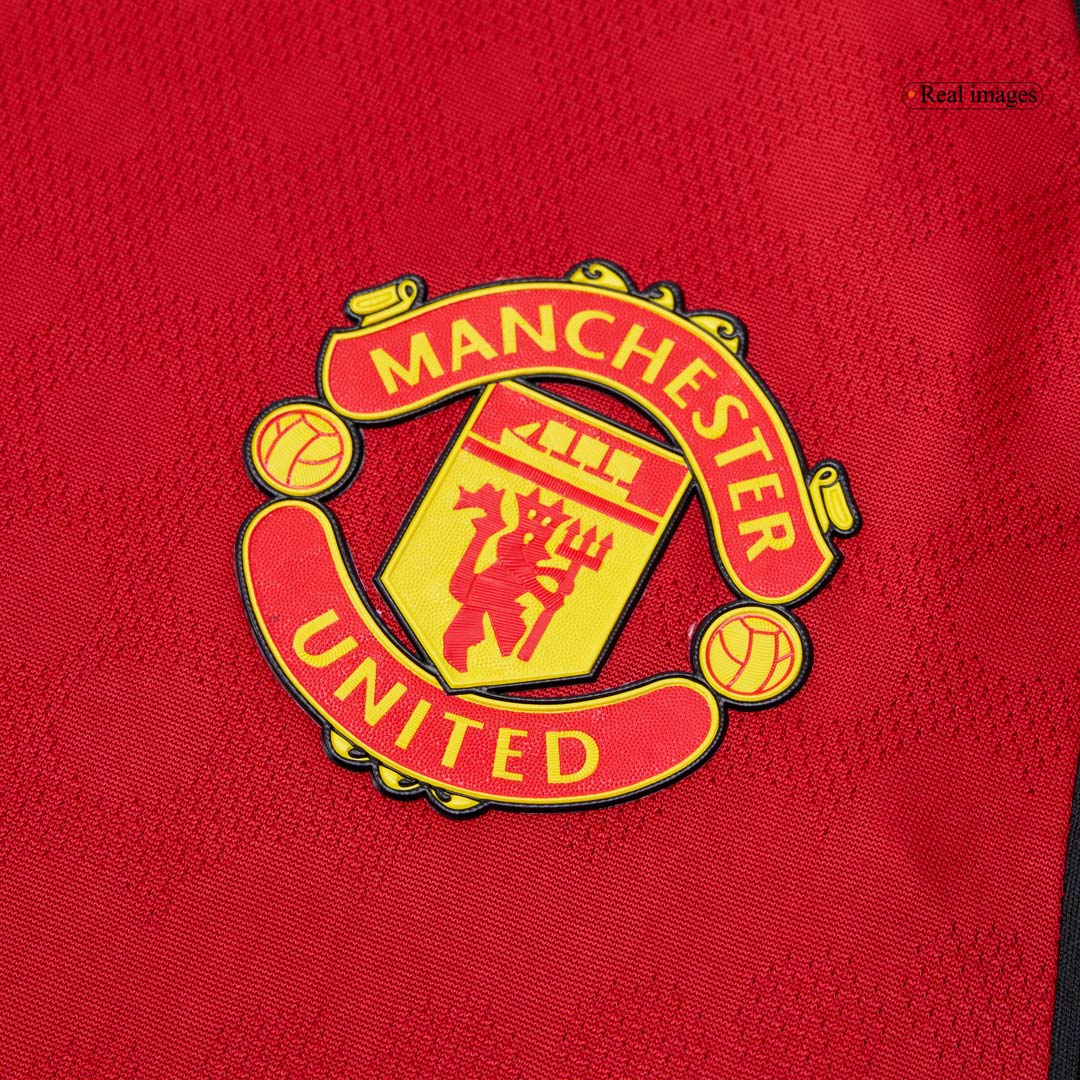 B.FERNANDES #8 Hiteles Manchester United Otthon Soccer Mez 2025/26 Piros