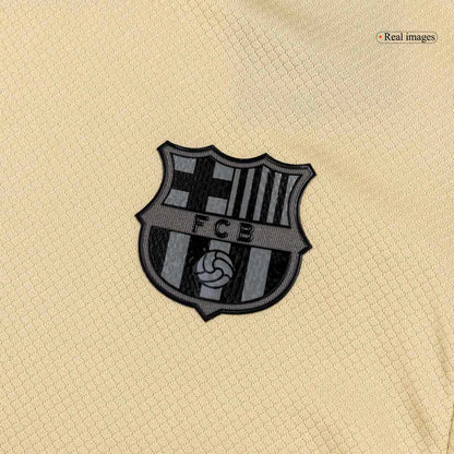 Gyerek Barcelona 
 Idegenbeli 
Mez 
Készlet (Mez + Nadrág + Zokni) 
2025/26 
 Sárga & fekete