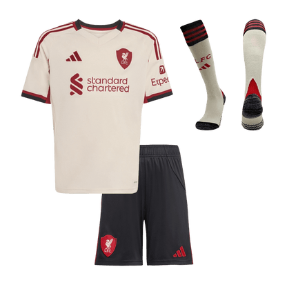 Gyerek Liverpool 
 Idegenbeli 
Mez 
Készlet (Mez + Nadrág + Zokni) 
2025/26 
 Fehér