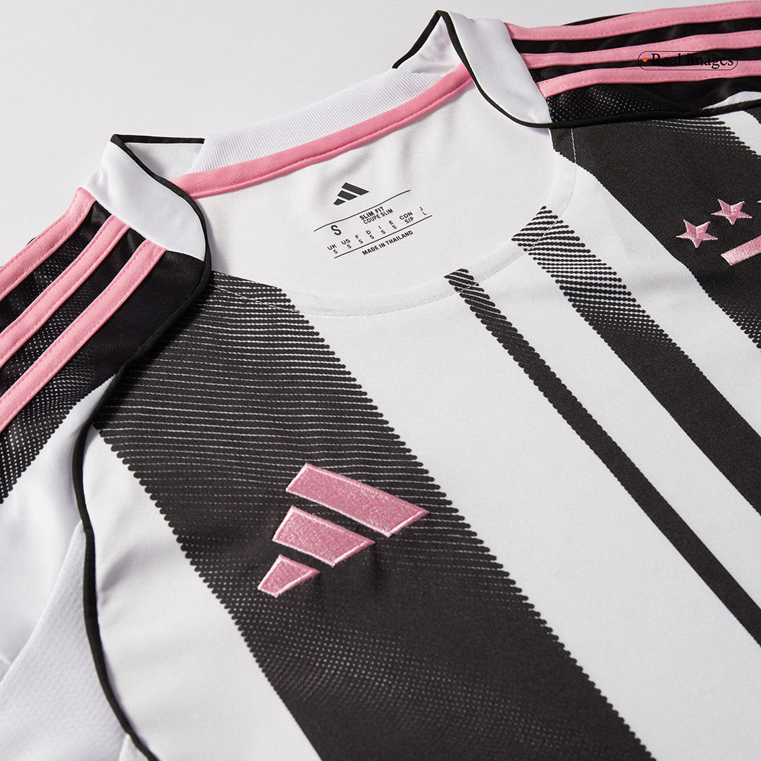 Juventus Otthon Mez Szett (Mez+Nadrág+Zokni) 2025/26