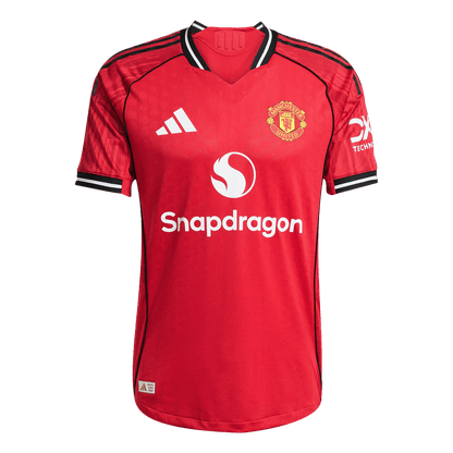 B.FERNANDES #8 Hiteles Manchester United Otthon Soccer Mez 2025/26 Piros