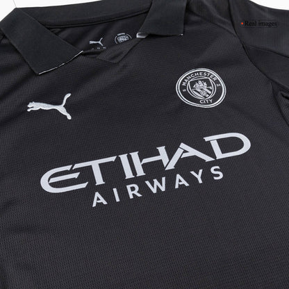Gyerek Manchester City 
 Idegenbeli 
Mez 
 
Készlet (Mez + Nadrág)2025/26 
 Fekete