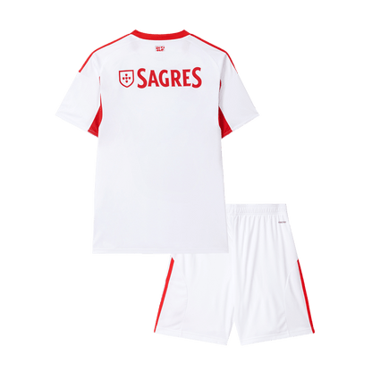 Gyerek Benfica 
 Idegenbeli Harmadik 
Mez 
 
2025/26 
 Fehér